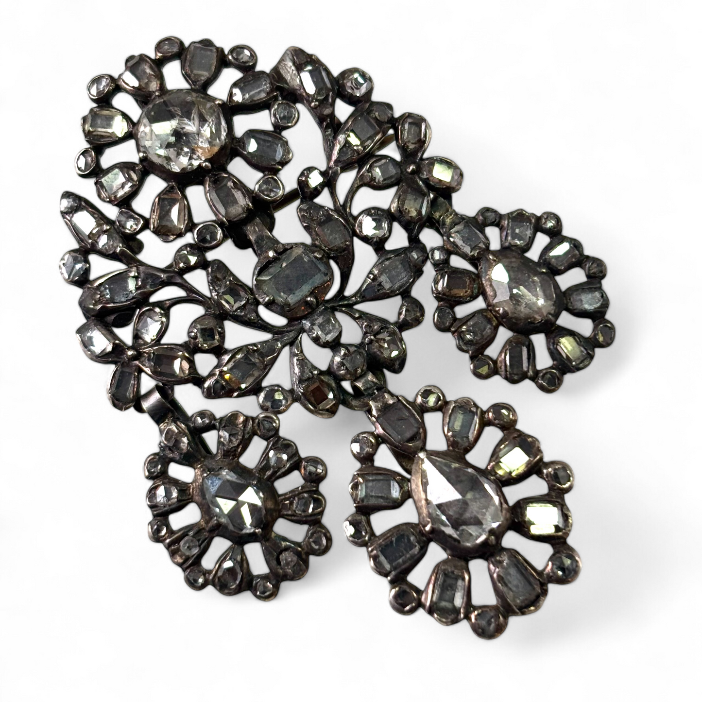 Portuguese diamond pendant
