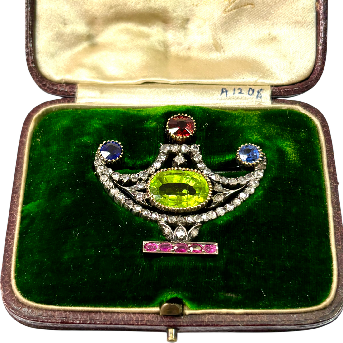 Urn brooch