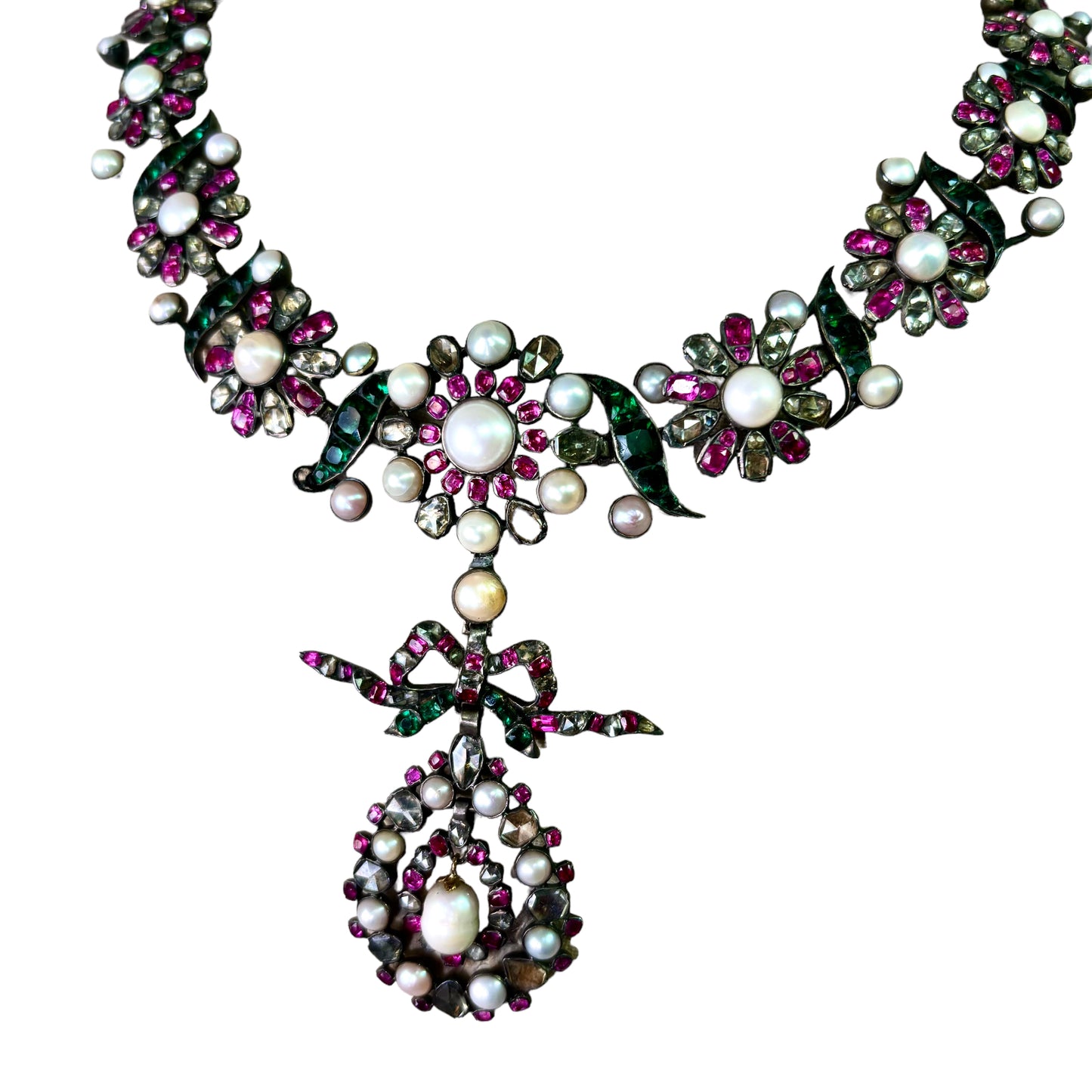 Portuguese necklace
