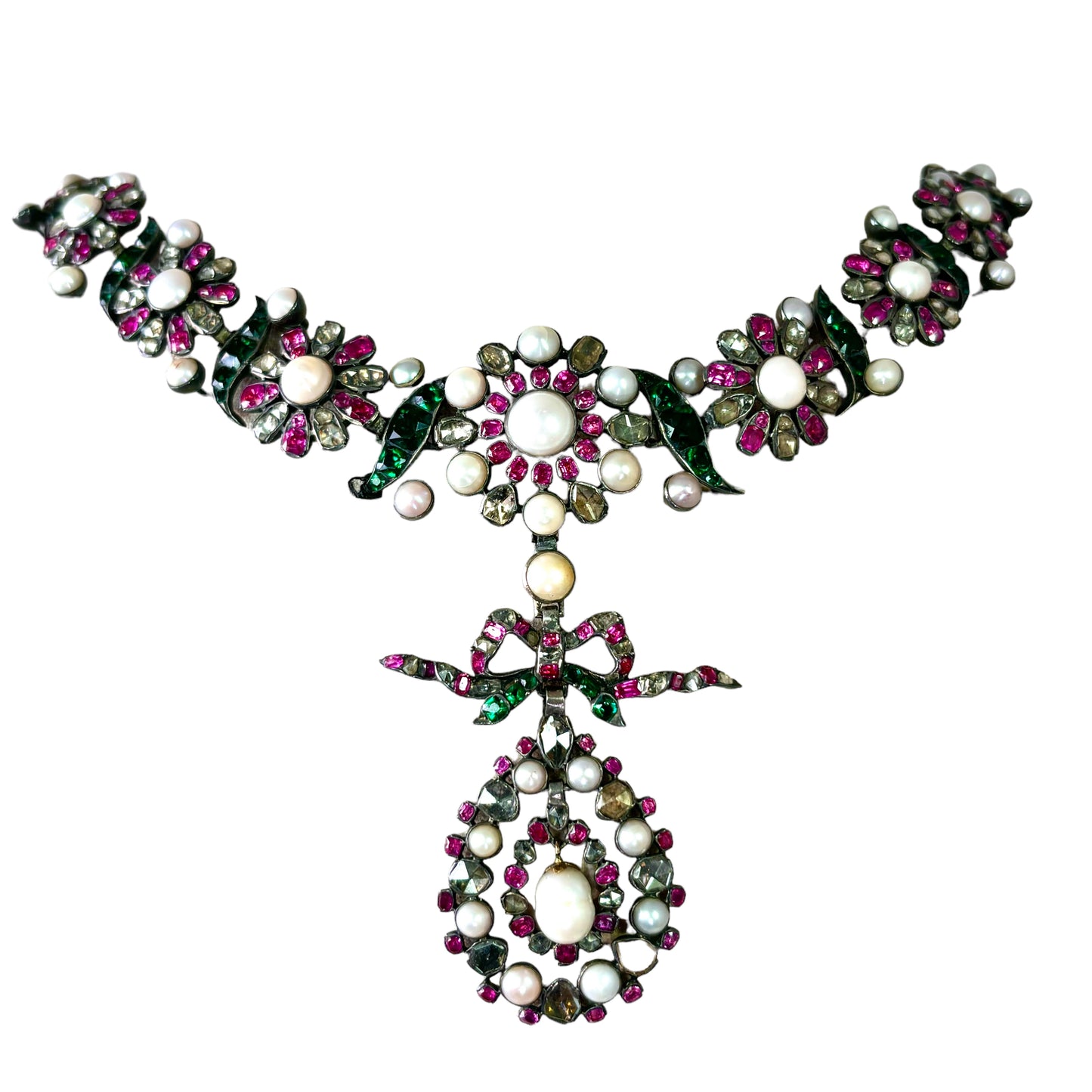 Portuguese necklace