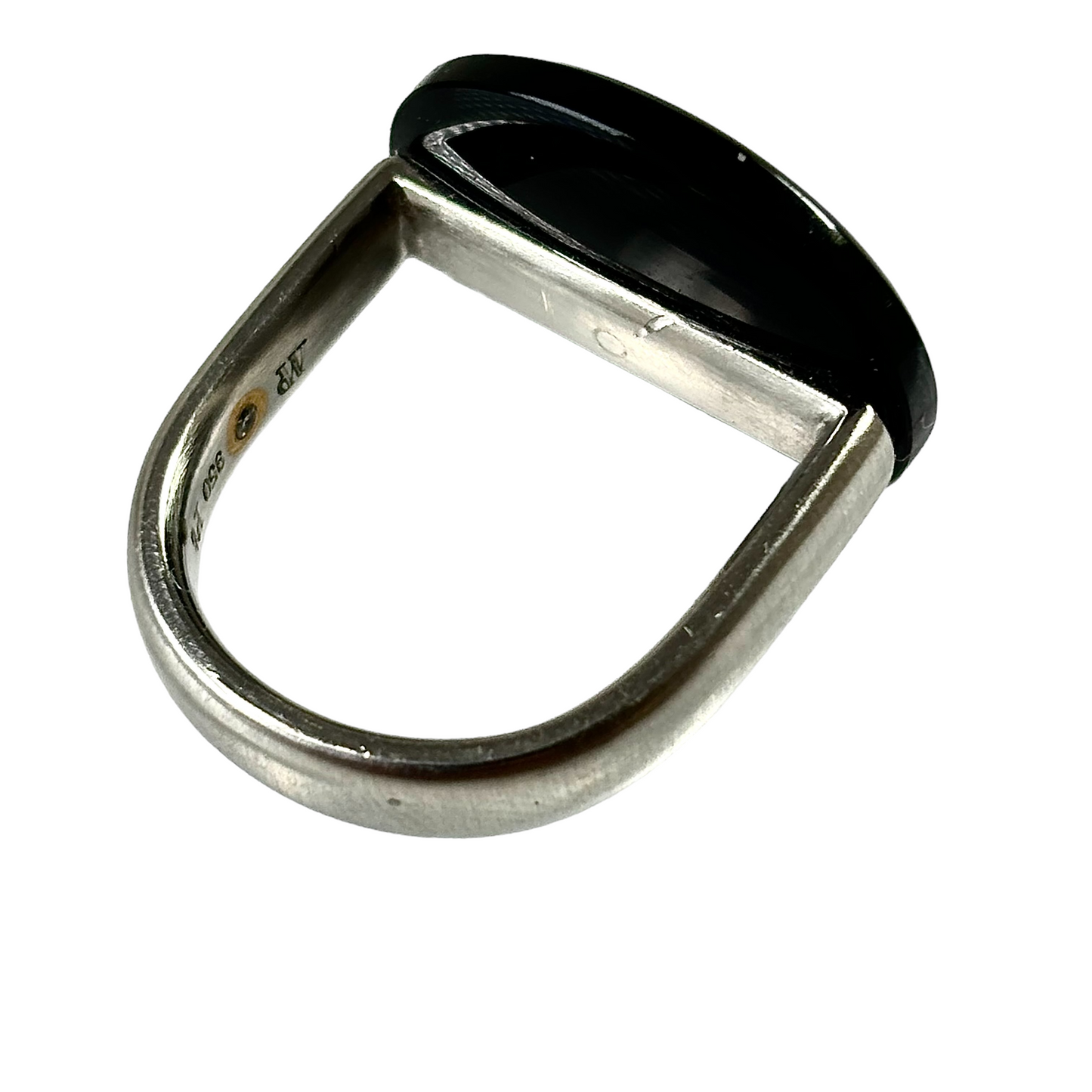 Onyx and conch pearl ring