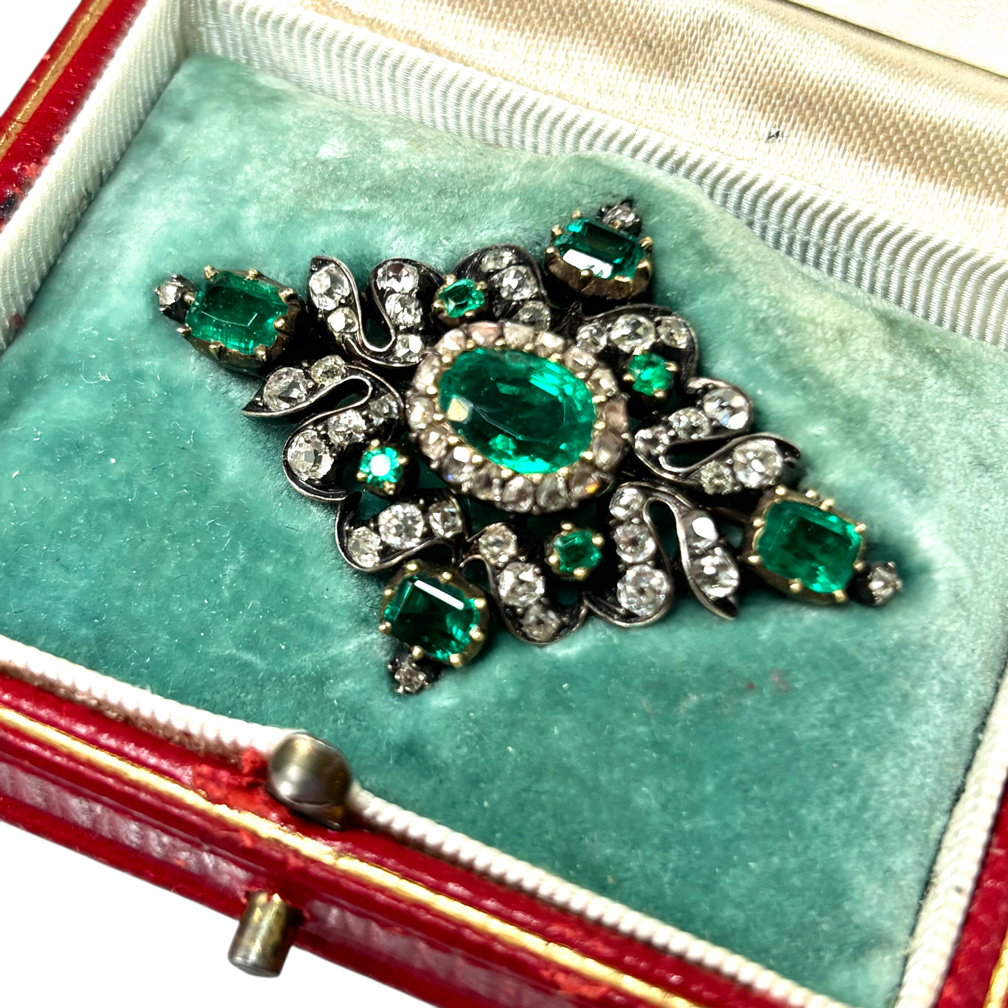 Emerald brooch