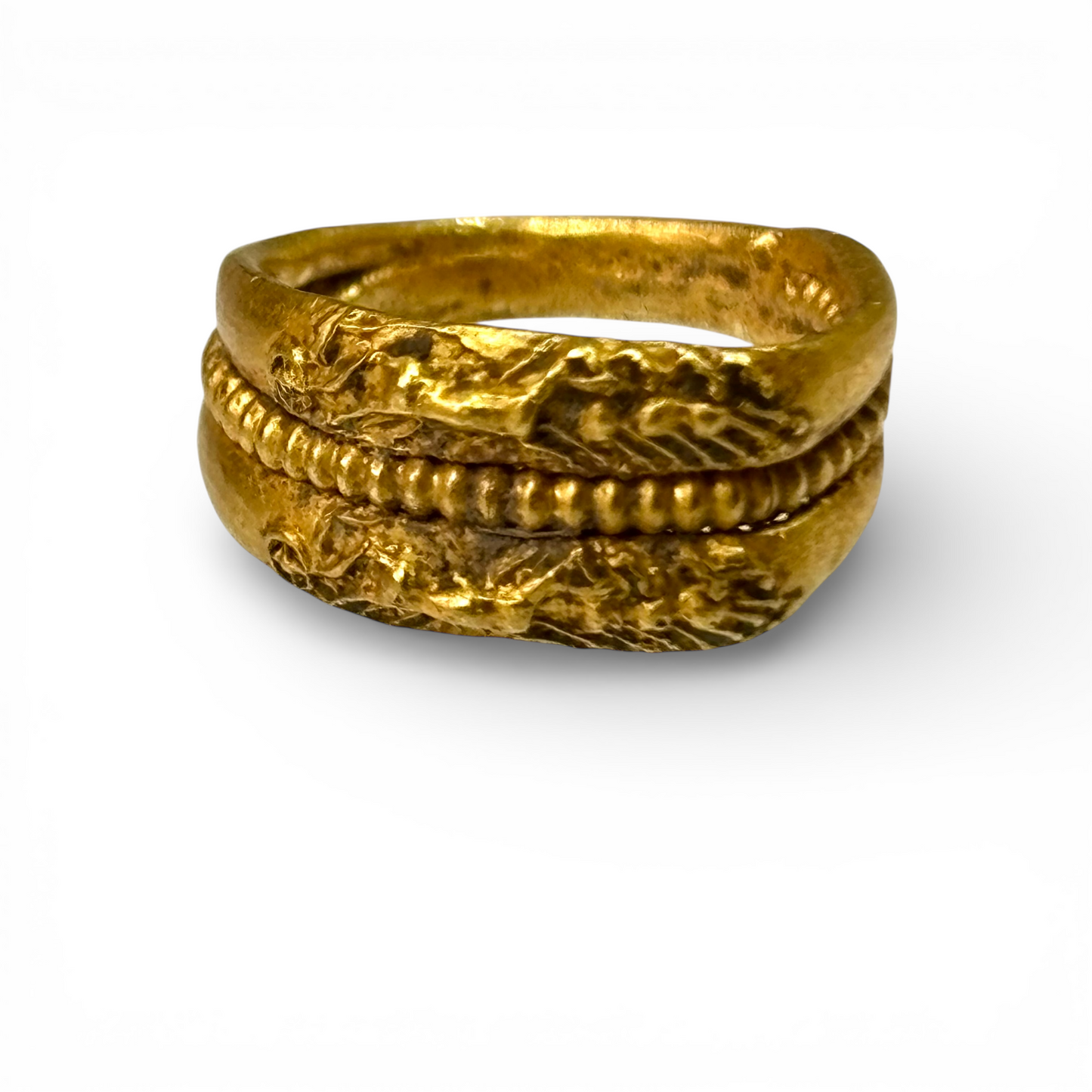 Ancient Roman gold ring