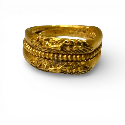 Ancient Roman gold ring