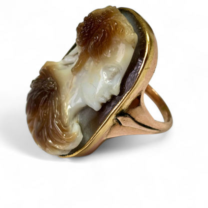 Cameo ring