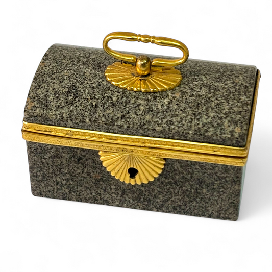 Porphyry box