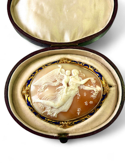 Saulini cameo brooch