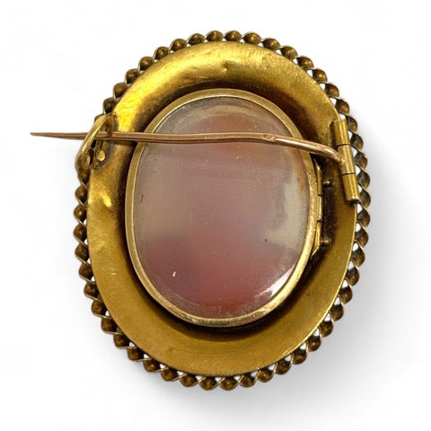 Cameo brooch