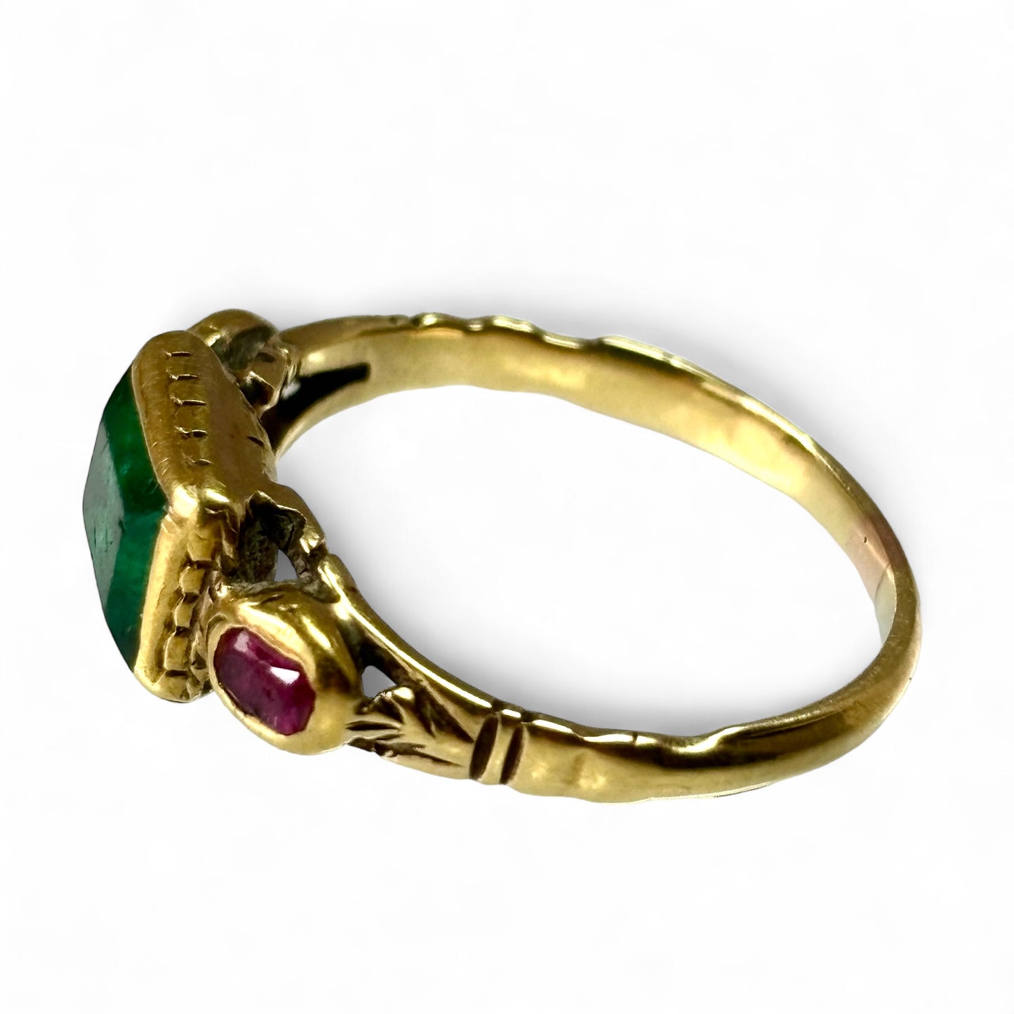 Emerald ring