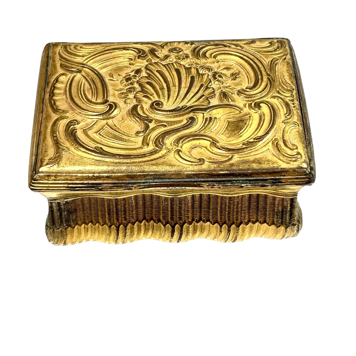 Gilt metal snuff box