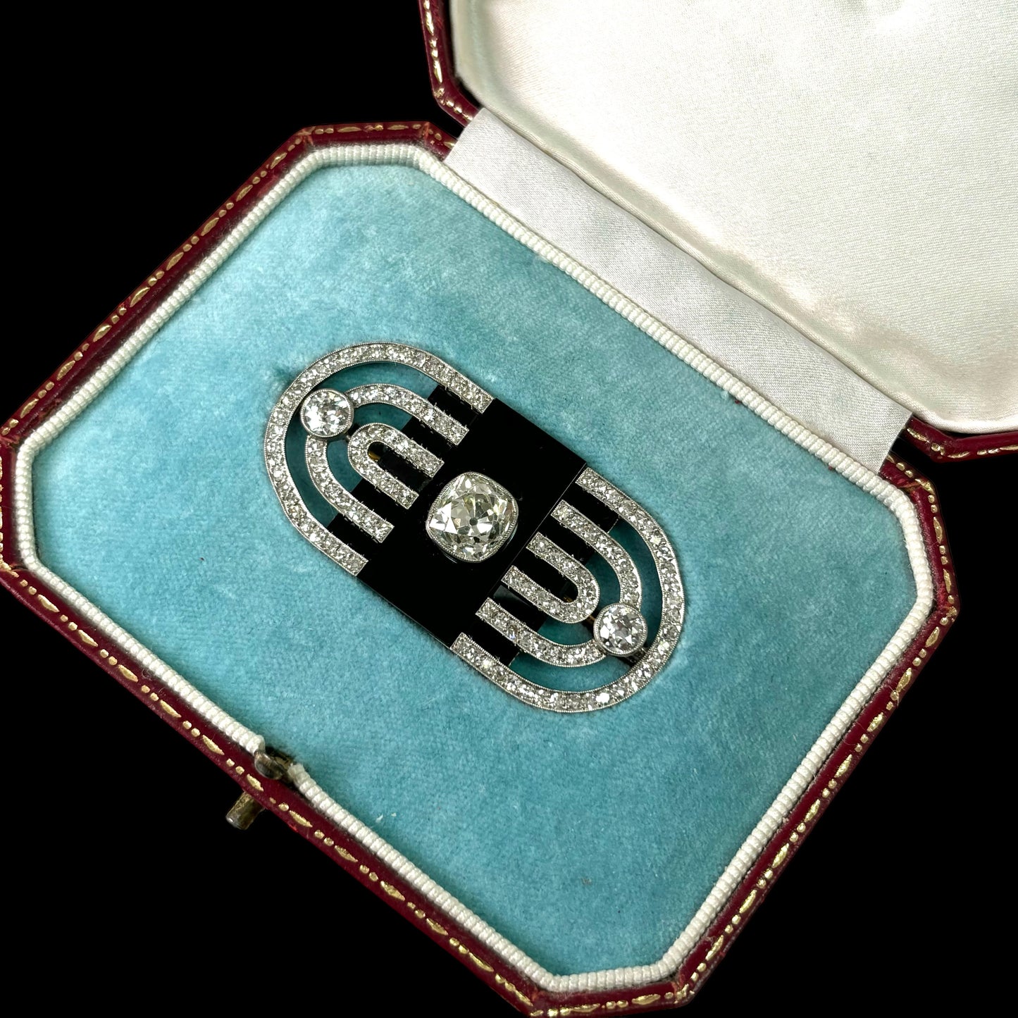 Art deco brooch