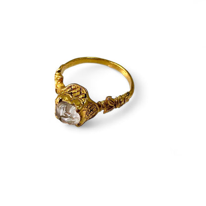 Renaissance gold ring