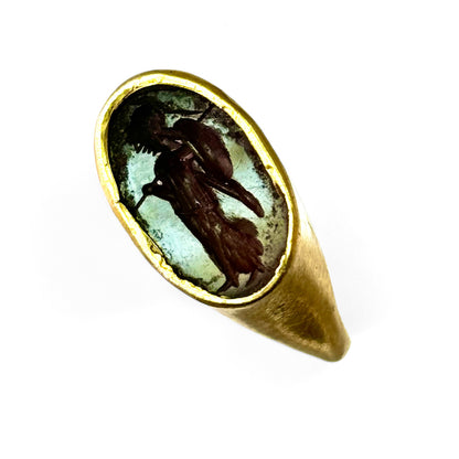 Intaglio ring